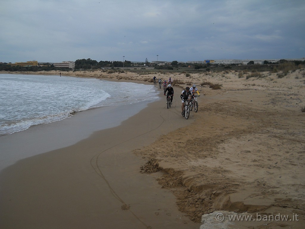 DSCN8412.JPG - Arrivano gli altri bikers