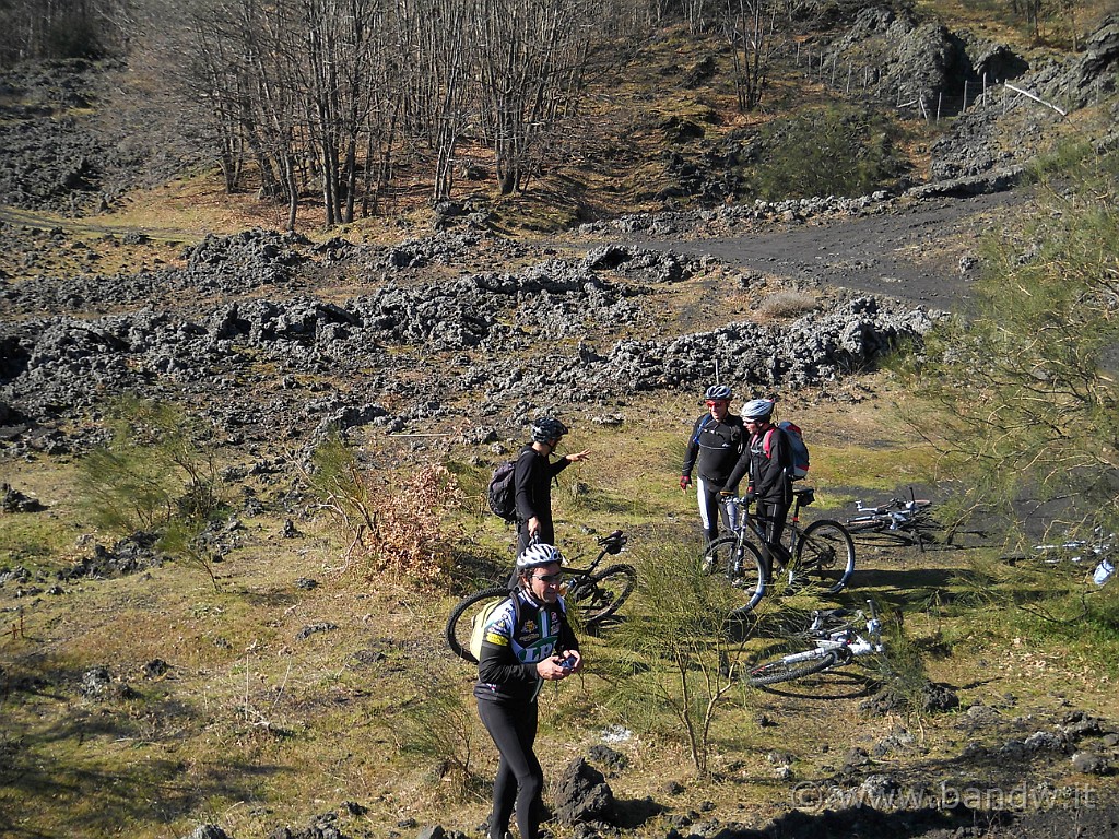 DSCN3422.JPG - Nel frattempo arrivano tutti