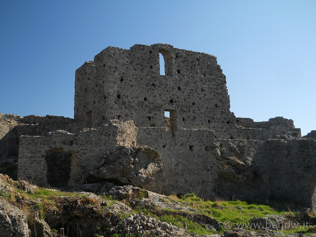 DSCN7720.JPG - Il Castello Belvedere di Fiumedinisi