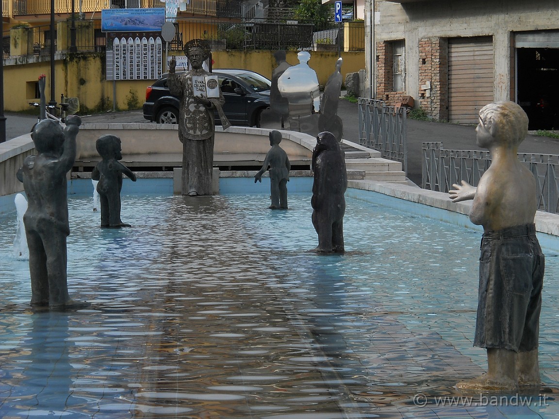 DSCN8176.JPG -           