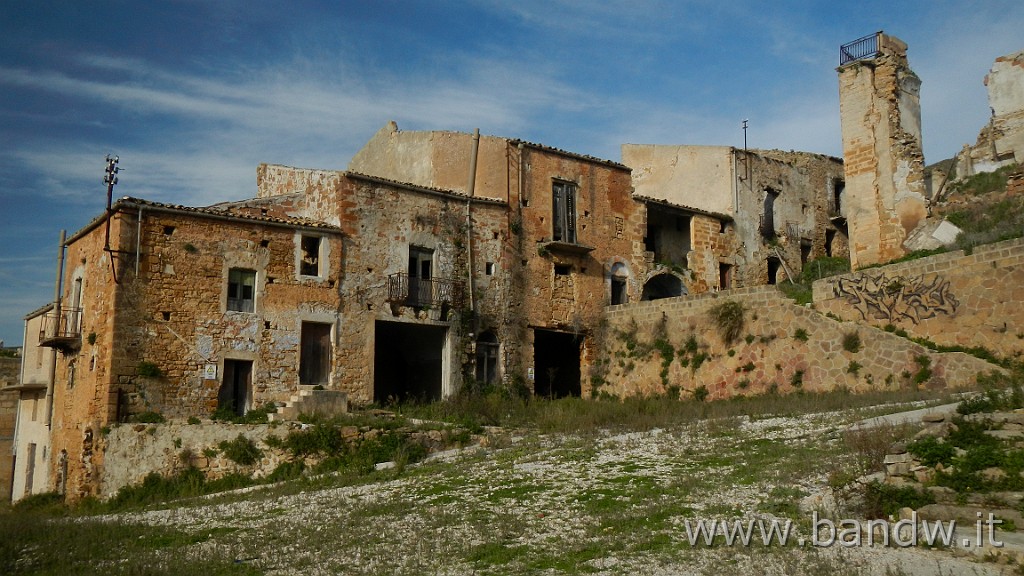 DSCN8707.JPG - valle del belice e terme di Acqua Pia
