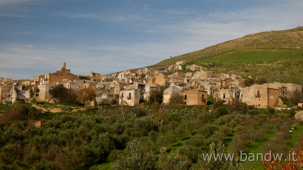 DSCN8731.JPG - valle del belice e terme di Acqua Pia
