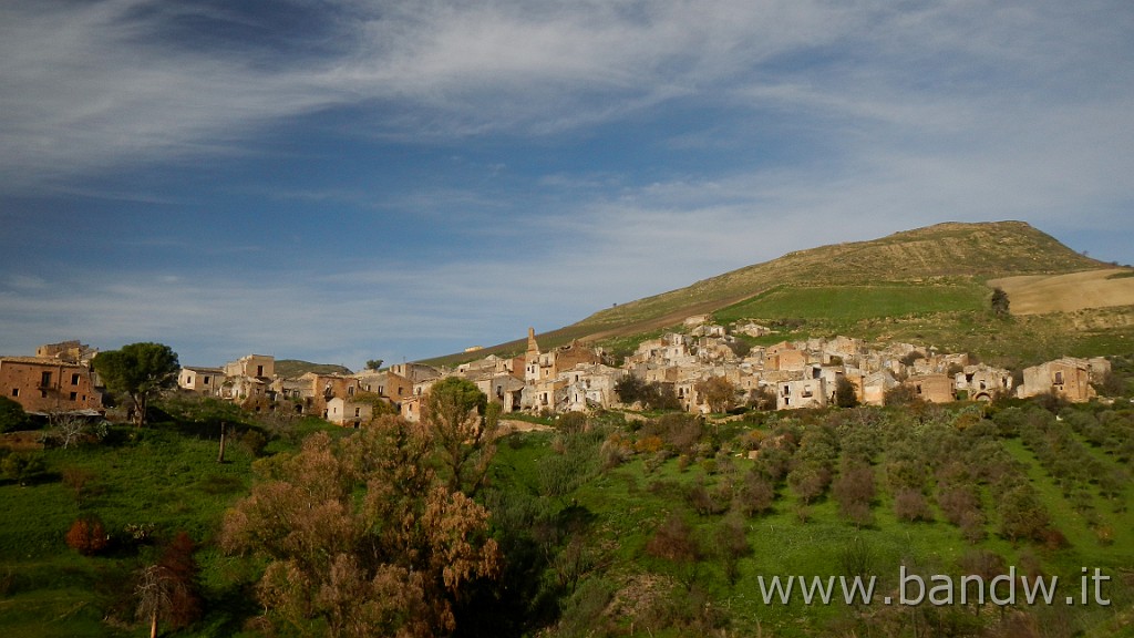 DSCN8732.JPG - valle del belice e terme di Acqua Pia