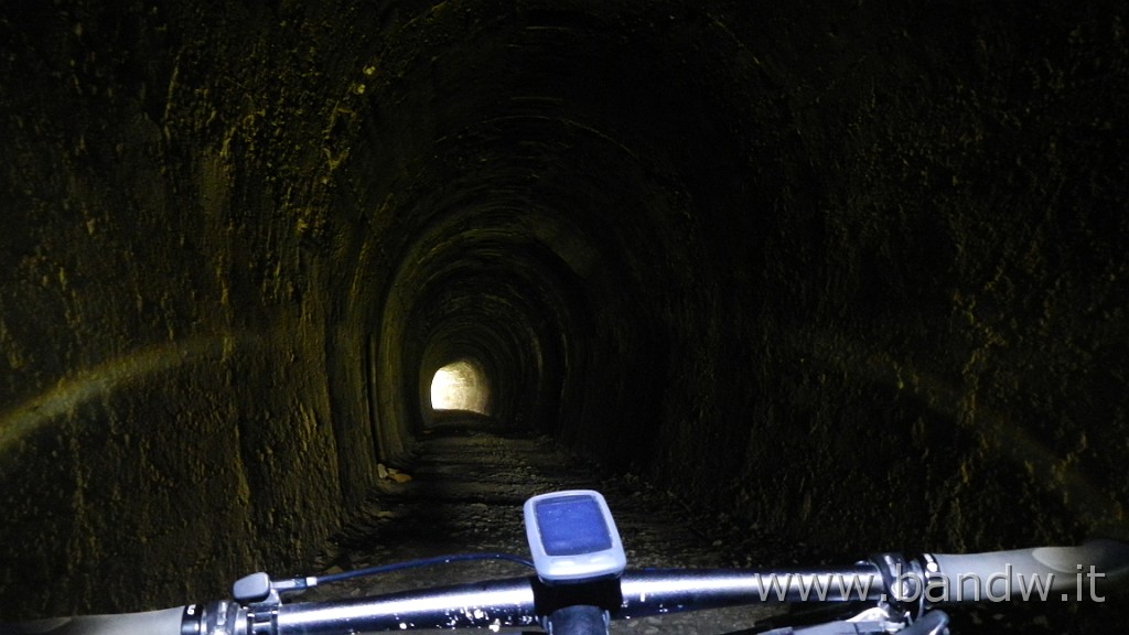 DSCN4621.JPG - Vizzini Exploring