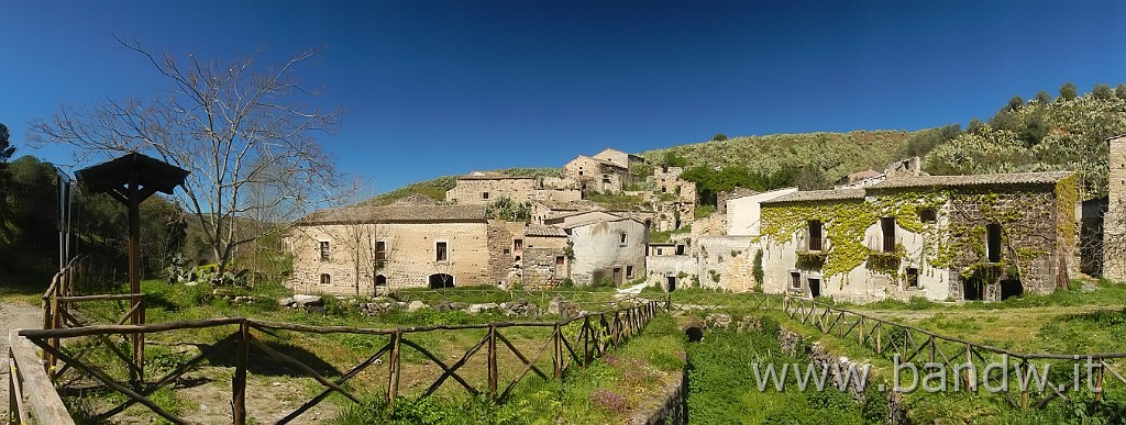 DSCN4627.jpg - Vizzini Exploring