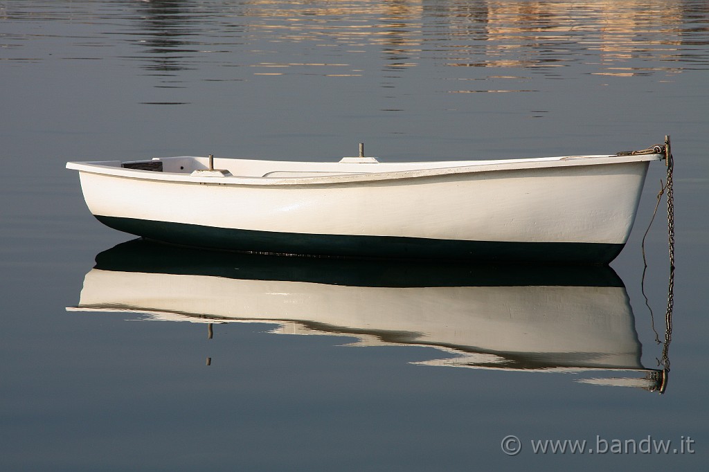 Marzamemi_133.JPG - Imbarcazioni alla Boa al porticciolo di Marzamemi