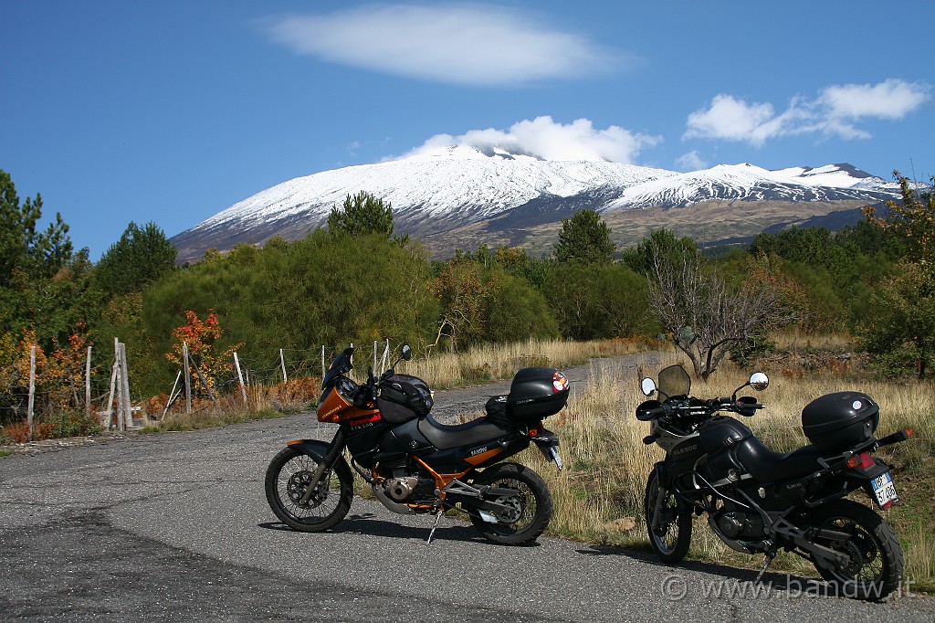 2KLEsullEtna3_053.JPG - ......2 KLE e l'Etna sullo sfondo