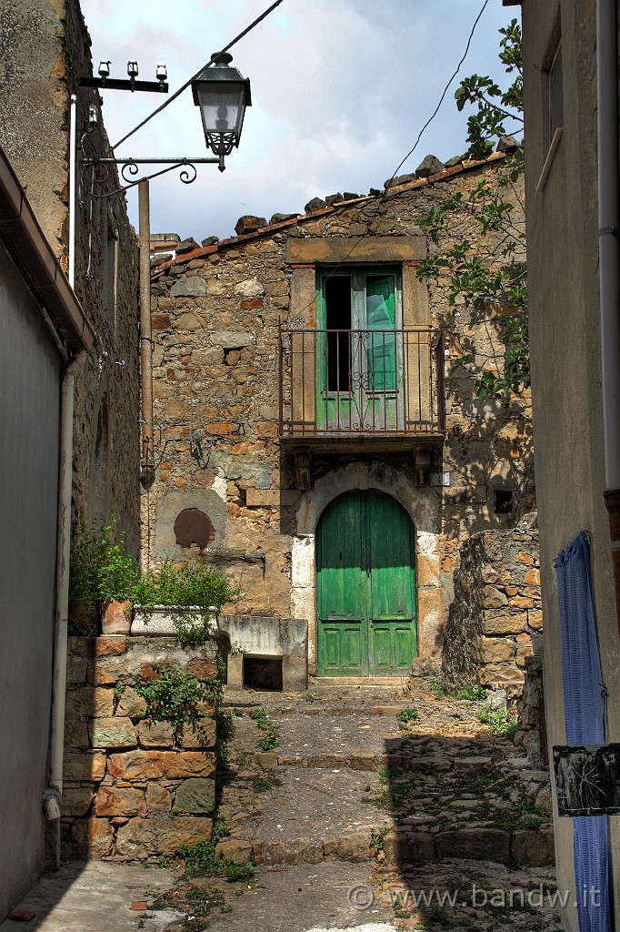Sicilia_Tirrenica_086.jpg - I vicoletti adiacenti il Castello