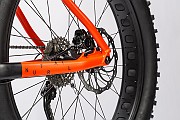 Dettagli fotografici della mia Cube Fat Nutrail Black'n'flashred 2016