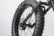 Dettagli fotografici della mia Cube Fat Nutrail Black'n'flashred 2016
