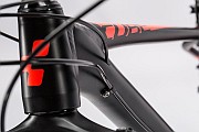 Dettagli fotografici della mia Cube Fat Nutrail Black'n'flashred 2016