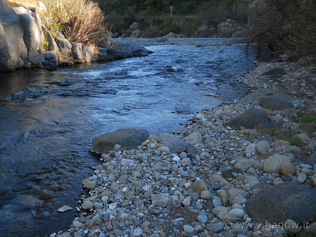 DSCN2852.JPG - Il corso del fiume