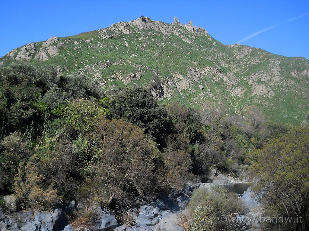 DSCN2857.JPG - I ruderi del castello di Francavilla di Sicilia