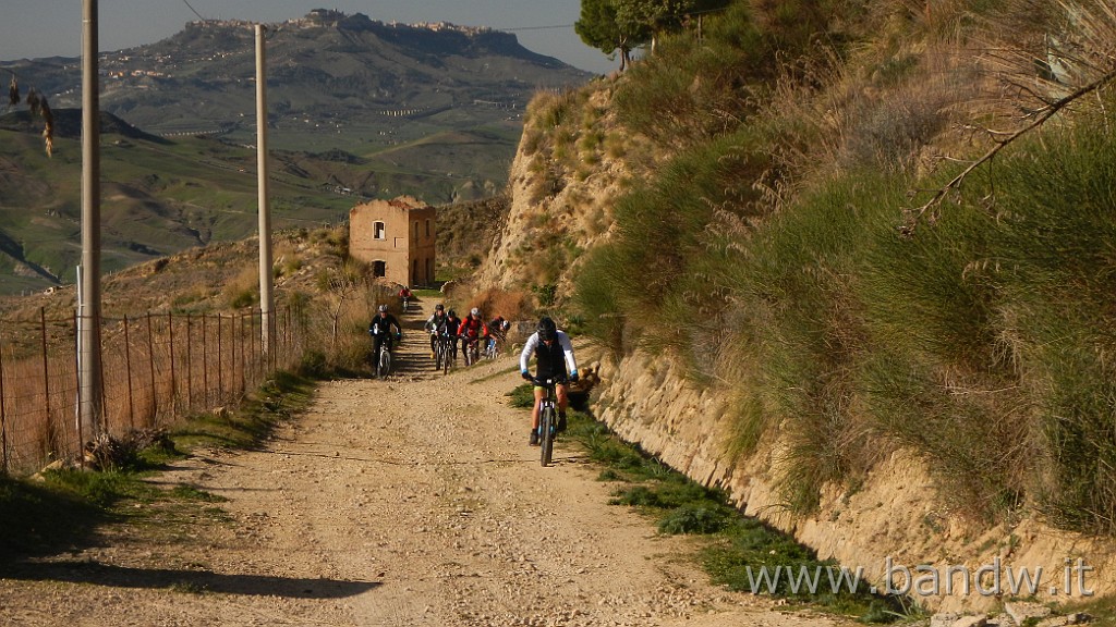 DSCN2702.JPG - Assoro e dintorni