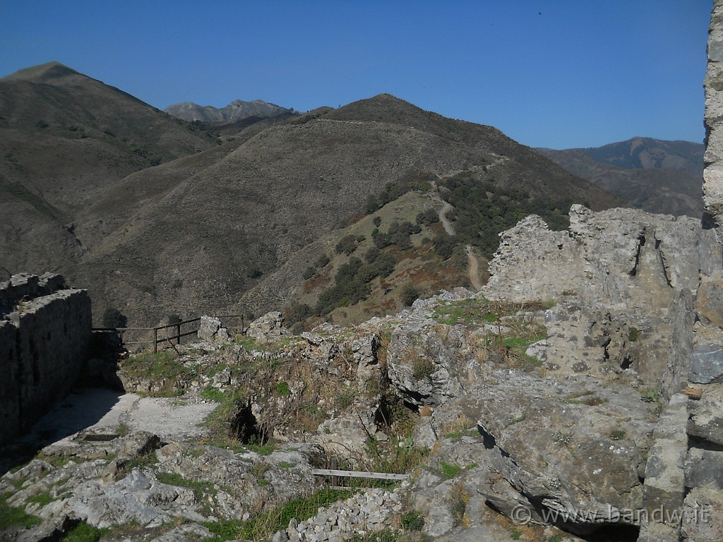 DSCN7712.JPG - Il Castello Belvedere di Fiumedinisi