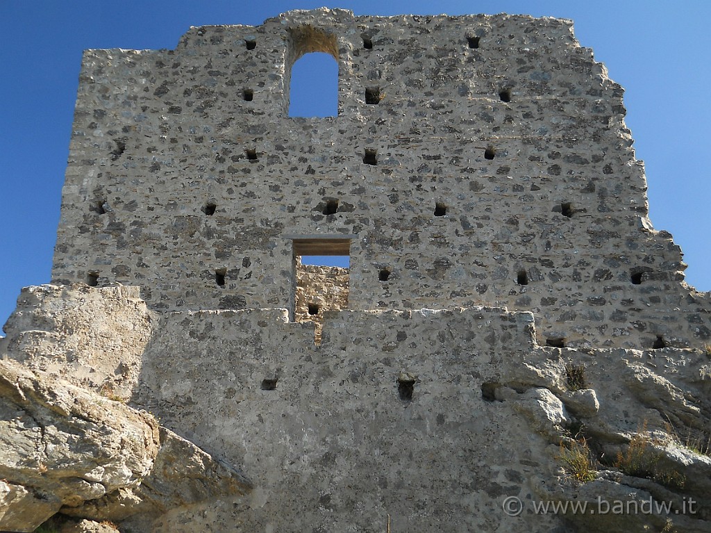 DSCN7717.JPG - Il Castello Belvedere di Fiumedinisi