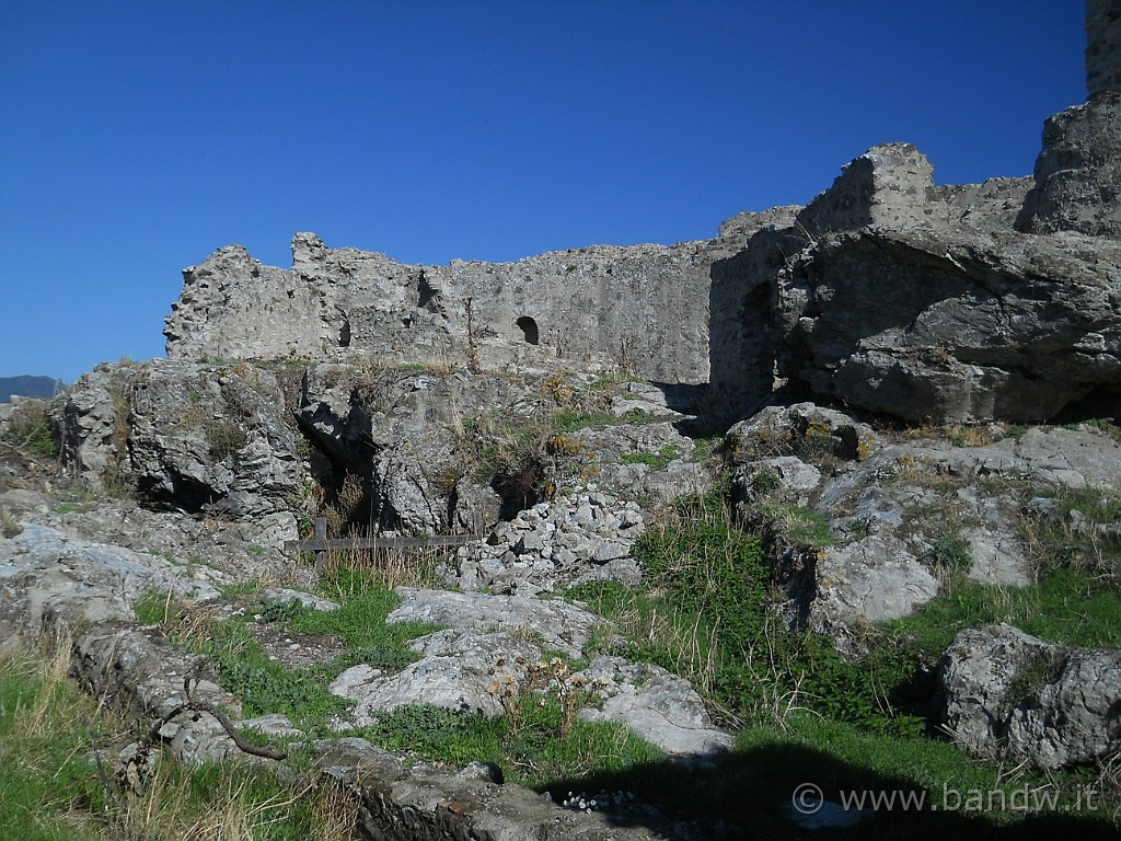 DSCN7718.JPG - Il Castello Belvedere di Fiumedinisi