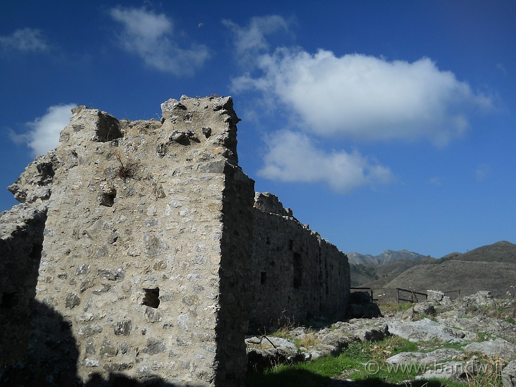 DSCN7739.JPG - Il Castello Belvedere di Fiumedinisi