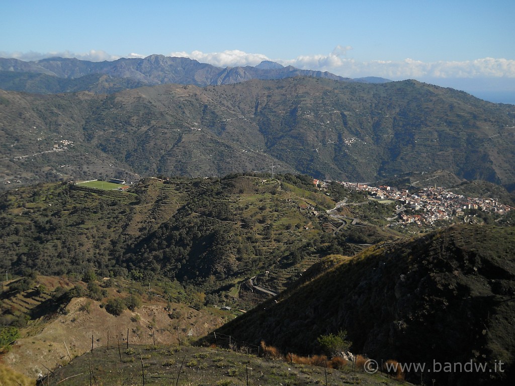 DSCN7531.JPG - I Peloritani sopra Roccafiorita