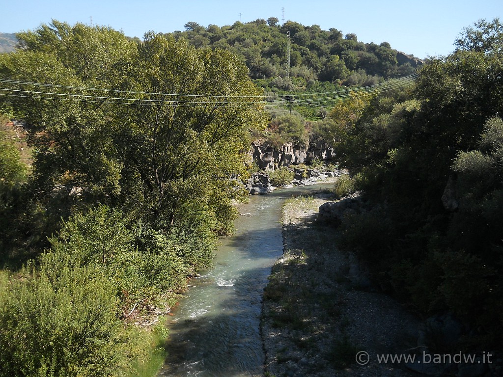 DSCN7577.JPG - Il fiume Alcantara sotto di me