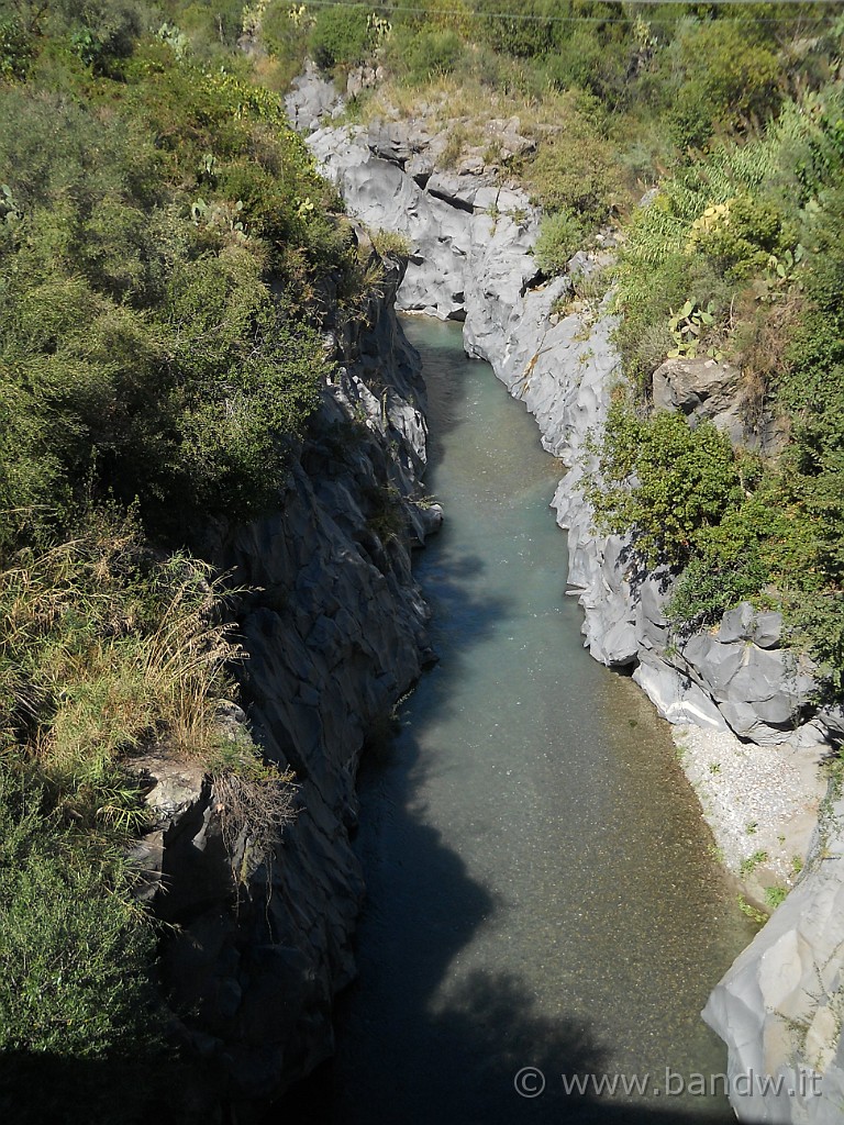 DSCN7580.JPG - Altro ponte ed altra prospettiva sull'Alcantara ..................e qui finisce il giro di oggi