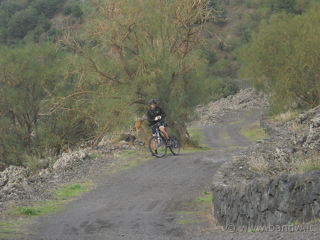 DSCN1643.JPG - Lasciato Monte Ruvolo dirigiamo verso Case Zampini