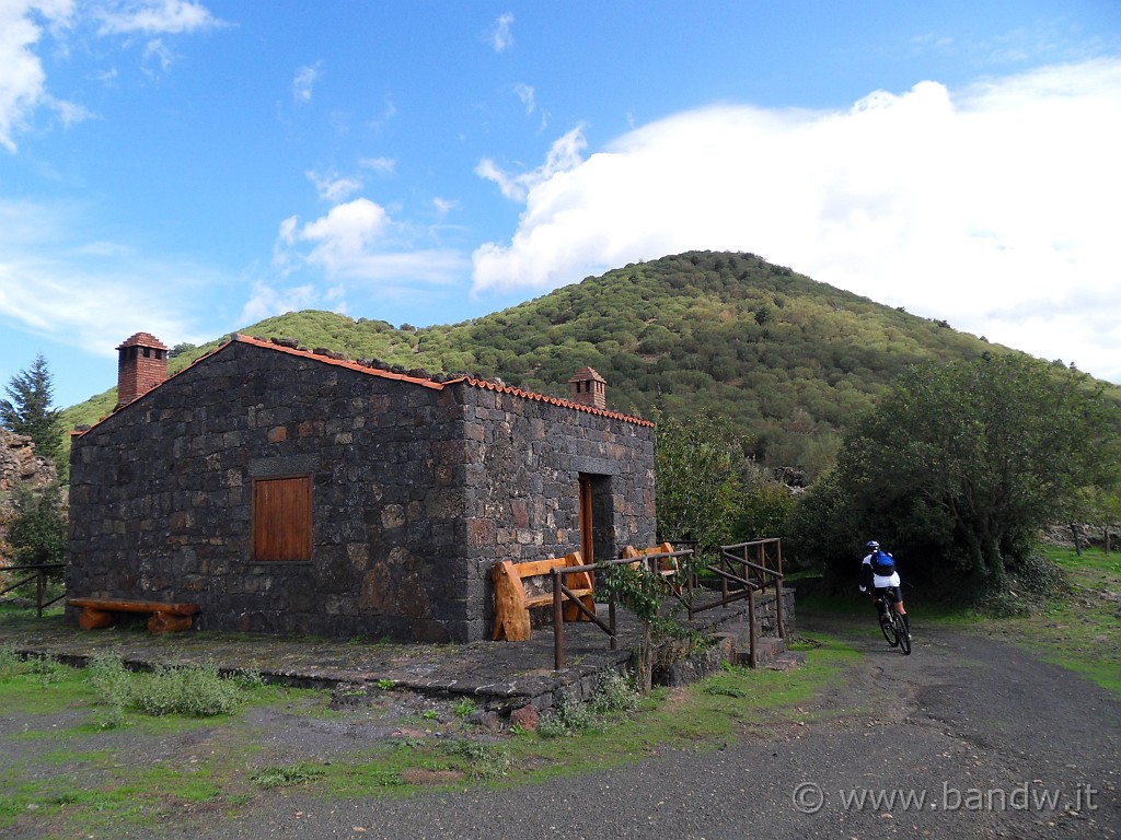 SDC17875.JPG - Rifugio di Monte Ruvolo