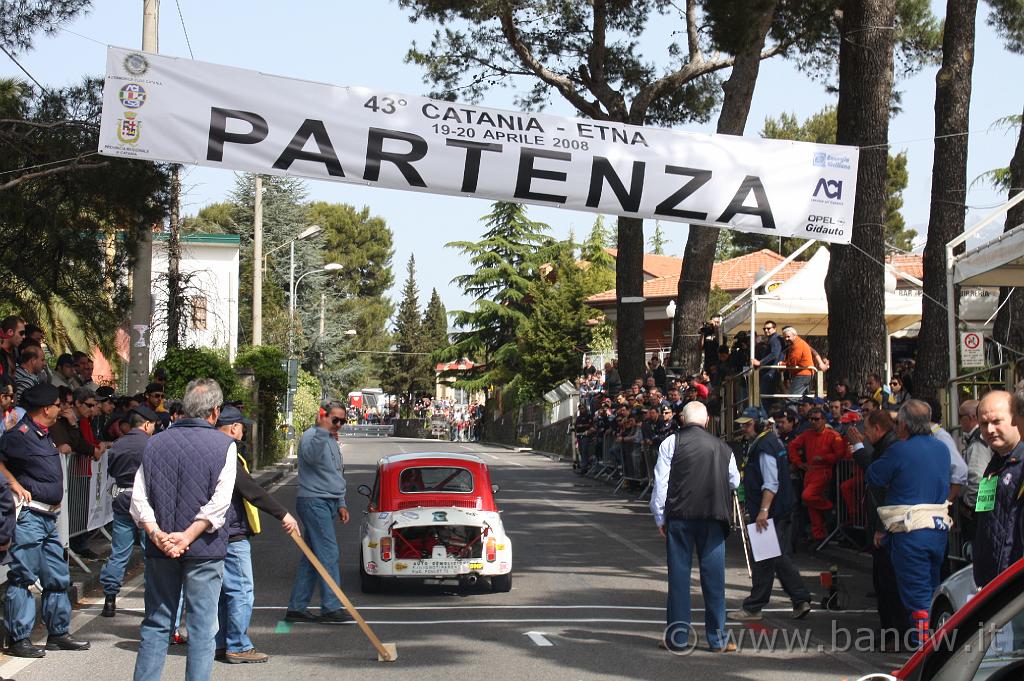 43_Cronoscalata_Catania_Etna_038.JPG - 43^ Edizione della Cronoscalata Catania Etna - Sabato 19 Aprile - Si parte