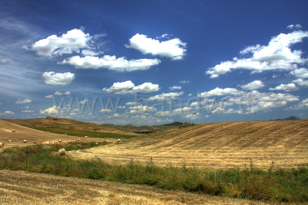 IMG_3304And4More_tonemapped.jpg - Sicily Landscape