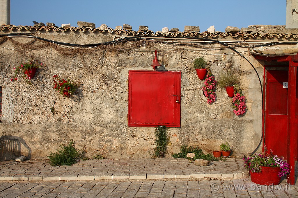 Marzamemi_128.JPG - Marzamemi - Particolari caratteristici