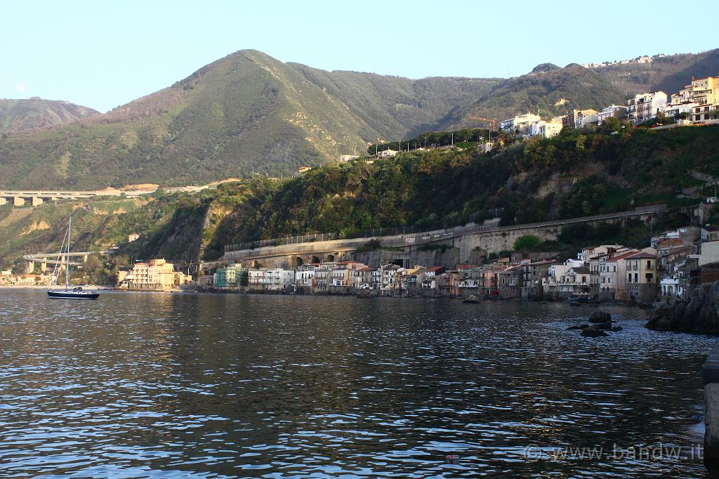 Scilla e Chianalea_019.JPG - Chianalea e le sue casea sul mare