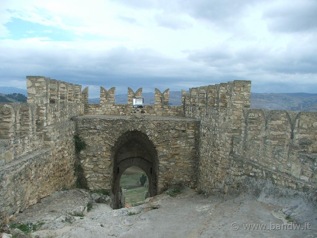 Castello di Sperlinga_023.JPG