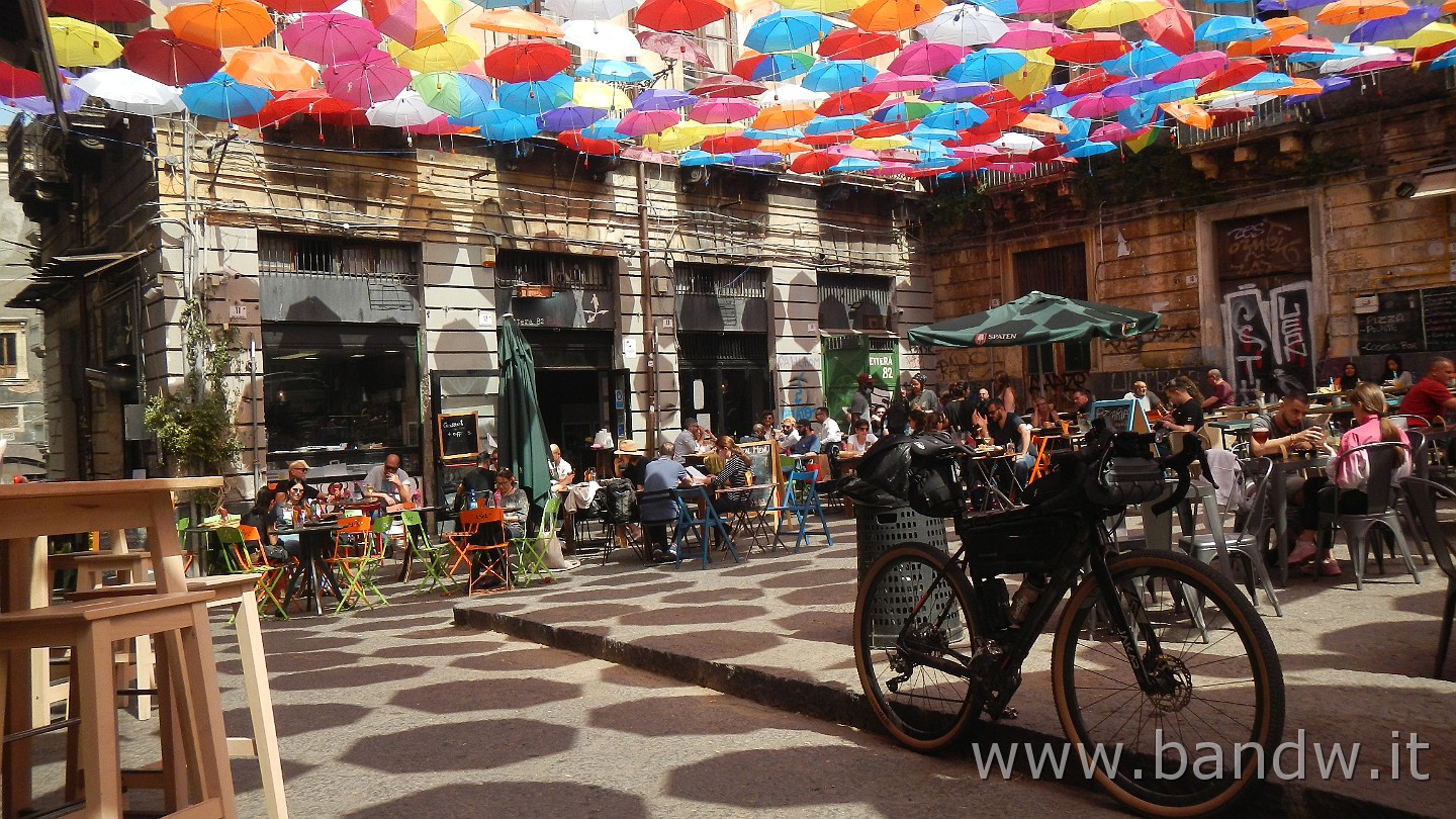 DSCN9783.JPG - Catania - Piazza dell'indirizzo - Ristopub Lettera 82 per penultimo timbro