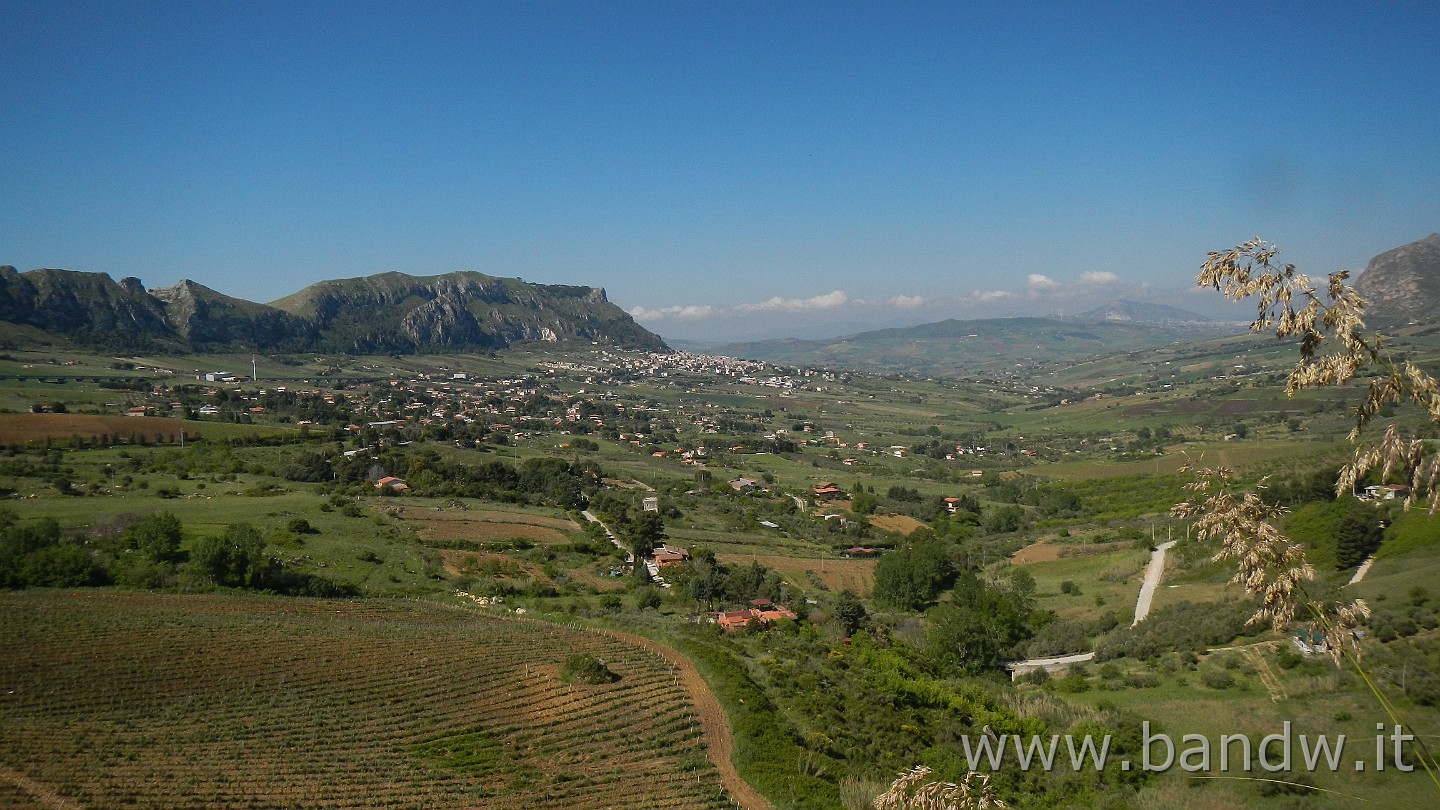 DSCN9647.JPG - Panorama su San Giuseppe Jato dalla SP 20