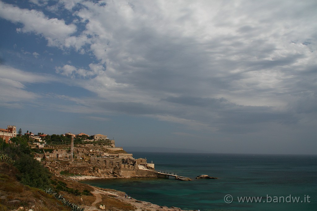 CapoPasseroCapoNord_028.jpg - La splendida costa sotto al castello Tafuri di Porto Palo