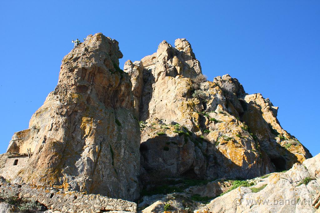 Centro_Sicilia_008.JPG - La rocca di Gagliano Casteferrato dove ergeva l'omonimo Castello