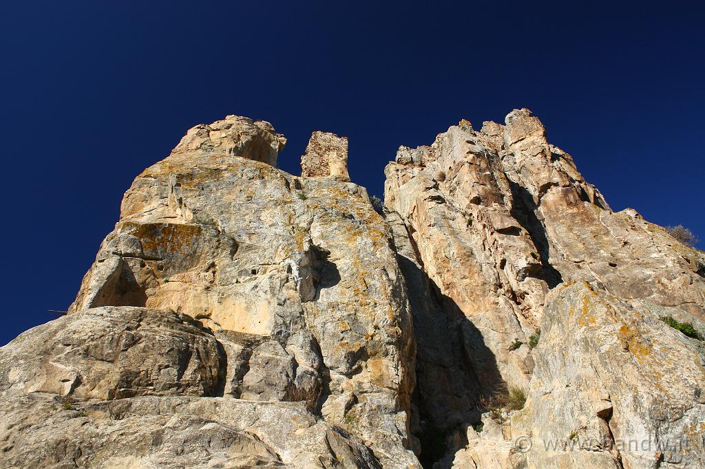 Centro_Sicilia_012.JPG - La rocca di Gagliano Casteferrato dove ergeva l'omonimo Castello