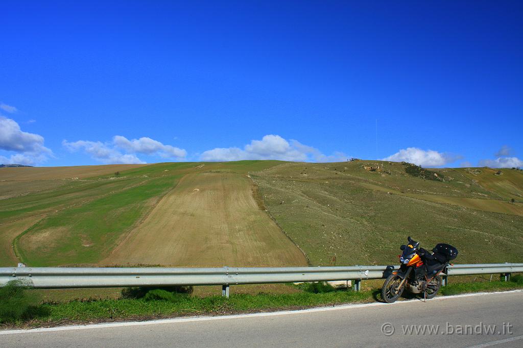 Centro_Sicilia_039.JPG - ...... e così una volta imboccata la ss120.....