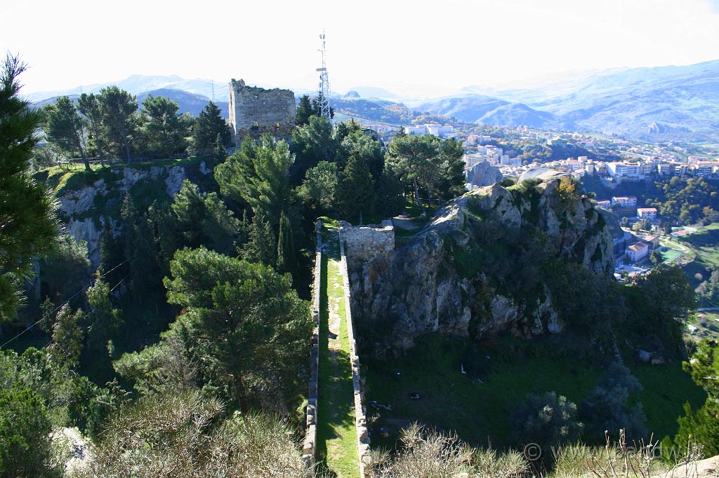 Centro_Sicilia_070.JPG - ......vista dall'alto del ponte......