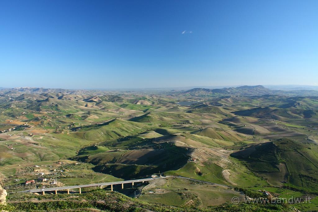 Centro_Sicilia_103.JPG - .......panorama a sud est.....