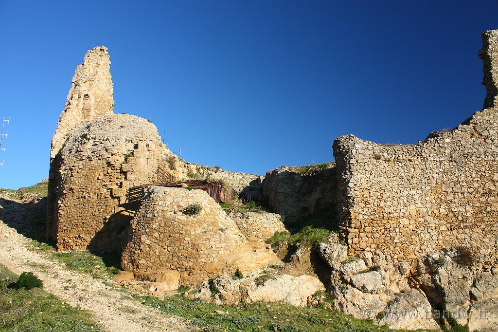 Centro_Sicilia_110.JPG - Ultima tappa del giorno, il castello di Agira....