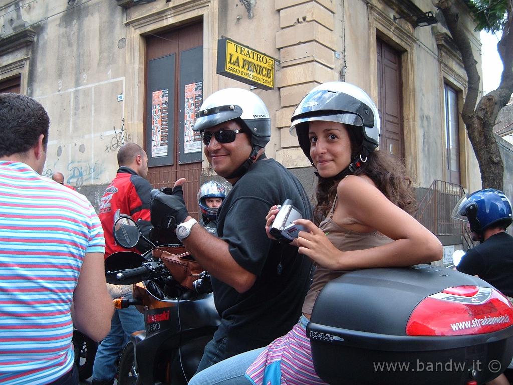 Famiglia_in_moto(104).JPG - Agosto 2006 - 30° Motoraduno dell'Etna con mia figlia