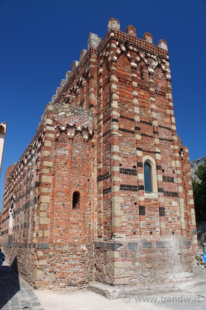 SS114_040.JPG - Casalvecchio Siculo - Chiesa dei Santi Pietro e Paolo