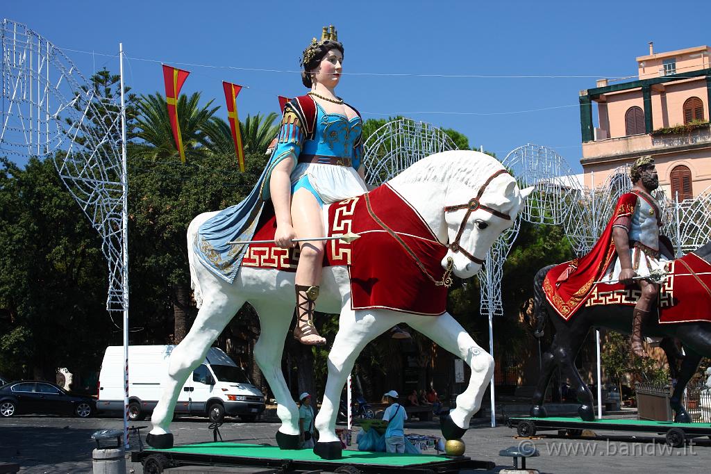 SS114_097.JPG - Messina - Mata (I Giganti) regina sul suo cavallo bianco